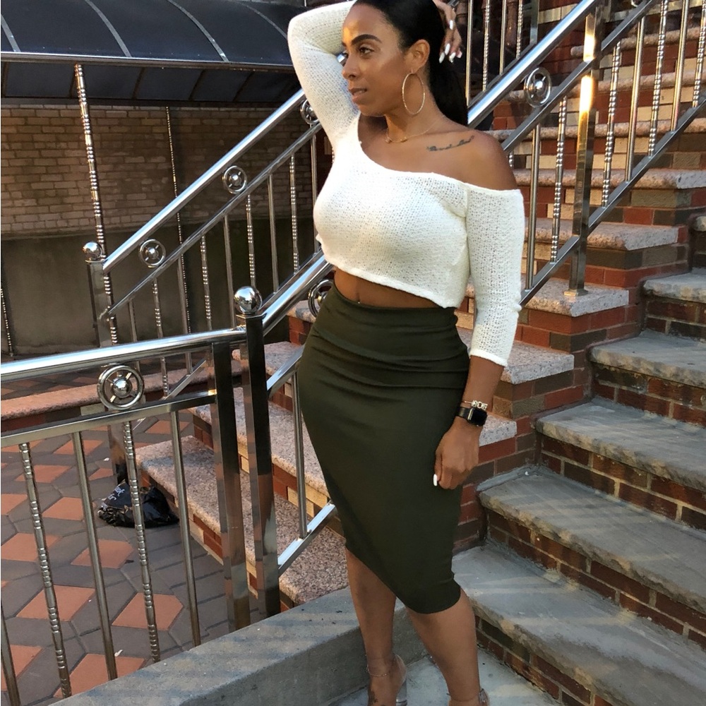 Knit Off The Shoulder Crop Top